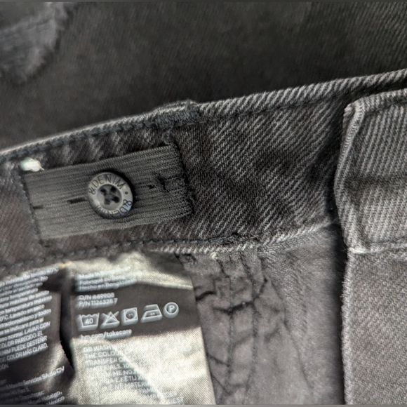 H&M Black Denim Shorts - Picture 10 of 10